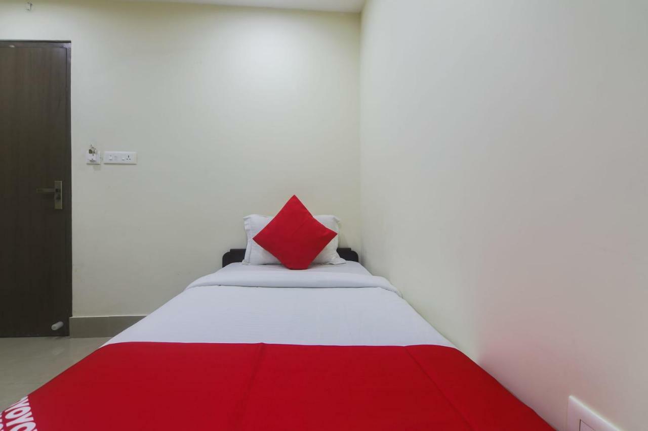 Nowgong Oyo 27619 Hotel Blue Bird Annexe מראה חיצוני תמונה